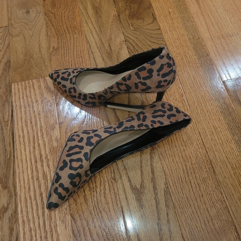 Womens BCBG leopard print heel - Picture 2 of 6